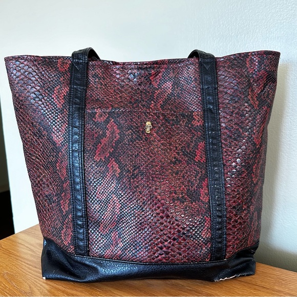 Stella Grey Vegan Skull Tote Bag - Picture 1 of 14